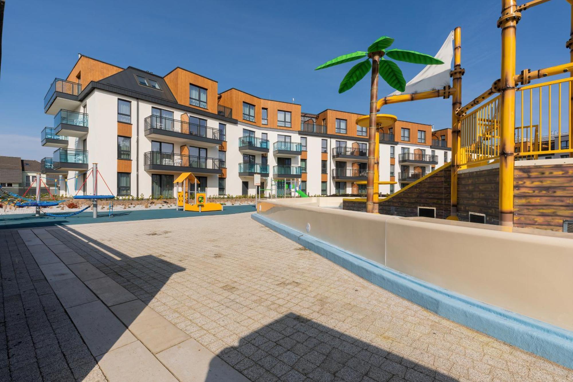 Bel Mare Resort Apartment With Parking By Noclegi Renters Мендзиздрое Екстериор снимка